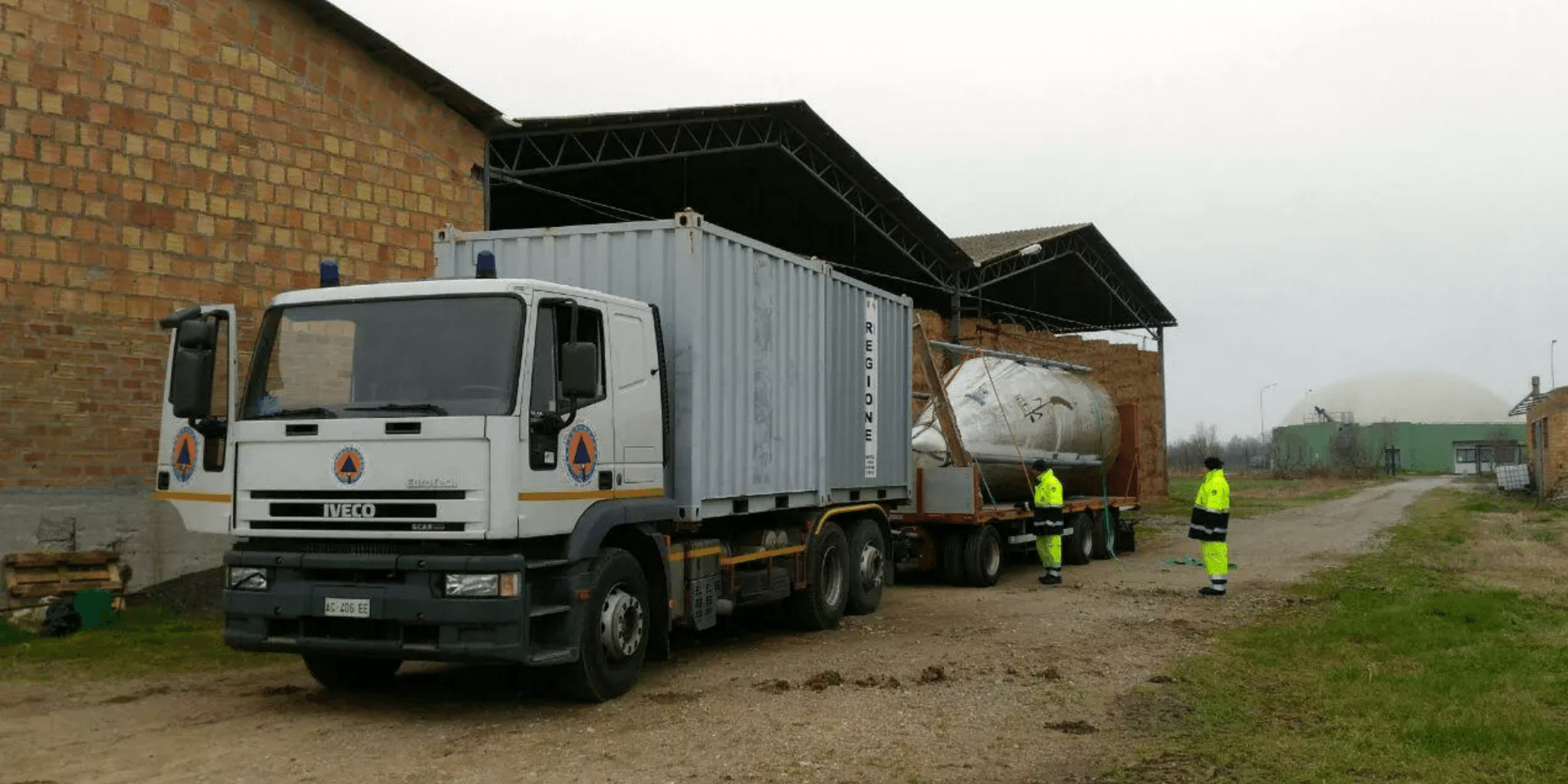 Donati tre silos da Osteria per agricoltori Marchigiani